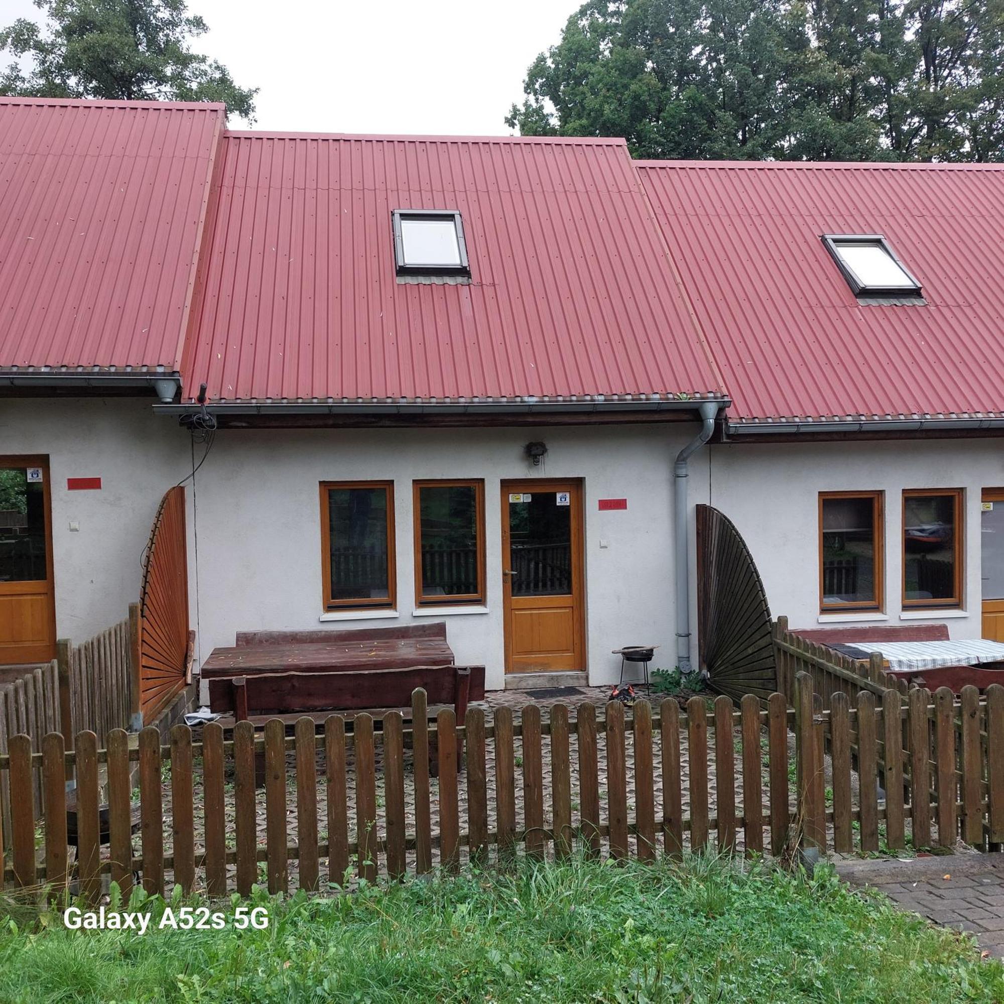 Domki Nad Jeziorem Karlowice Kültér fotó
